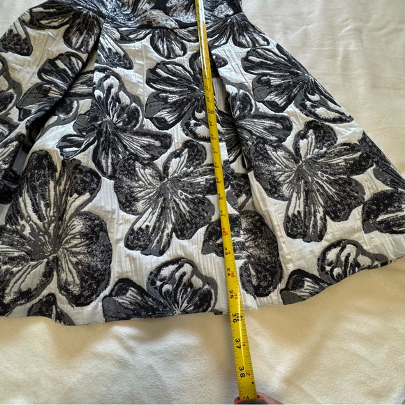 Vera Wang Black and White Floral Cocktail Mini Dress - Picture 6 of 11